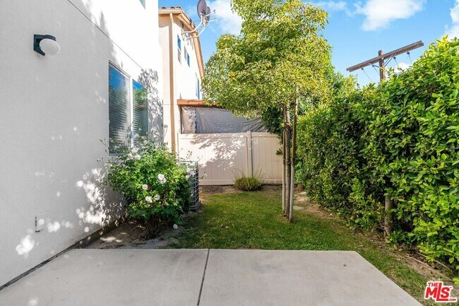 Building Photo - 12259 N Lima Way