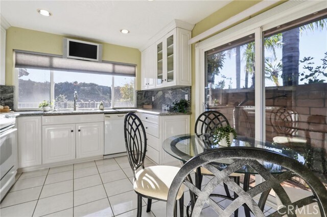 Building Photo - 2142 Iron Club Dr