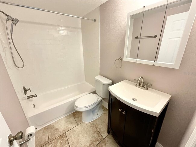 Building Photo - 4233 Belle Isle Ct