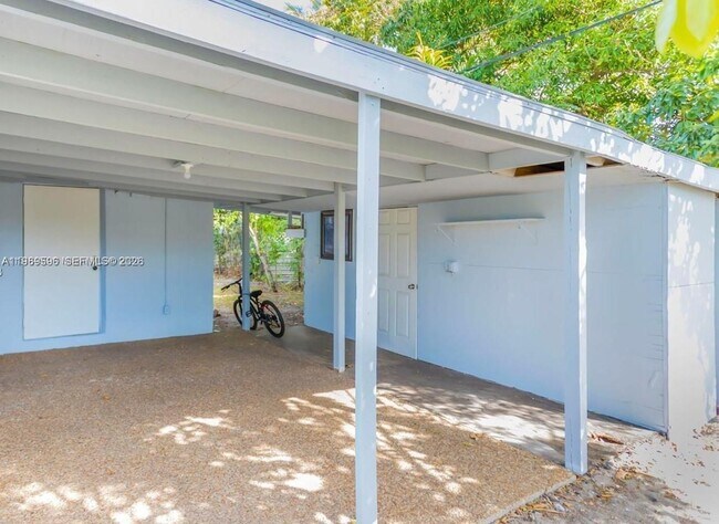 Building Photo - 5820 NW 14th Ct