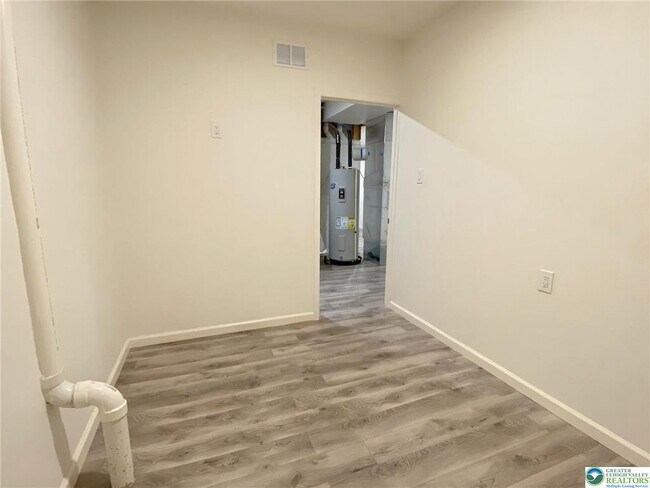 Building Photo - 17 Timber Trl