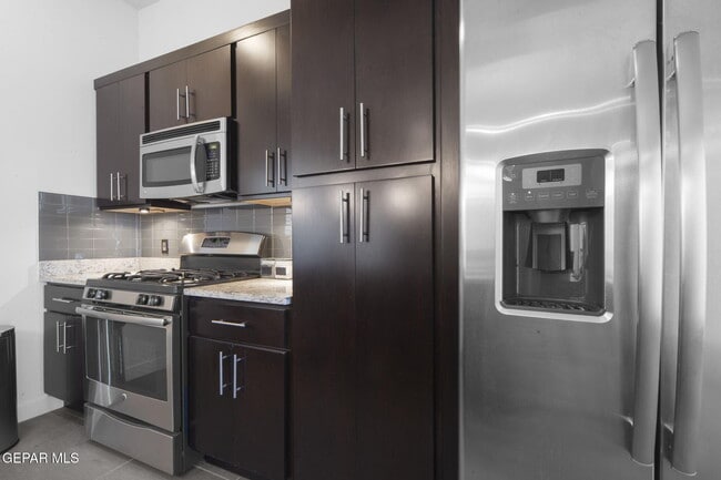 Building Photo - 5973 Cartagena Cir