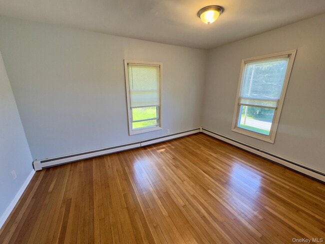 Building Photo - 130 Mahopac Ave