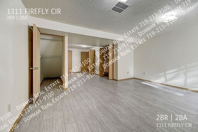 Building Photo - 1311 Firefly Cir