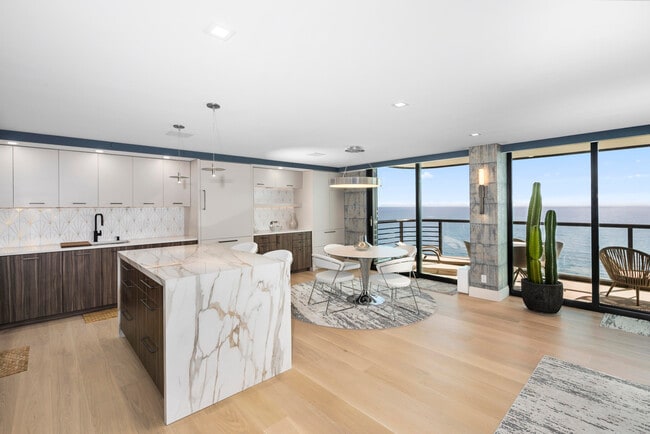 Building Photo - 250 S Ocean Blvd