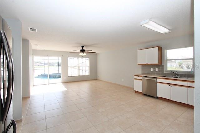 Building Photo - 1141 Seneca Falls Dr