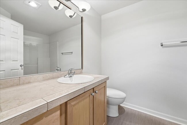 Building Photo - 760 NW 185th Ave