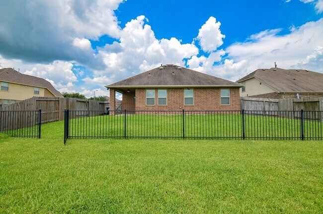 Building Photo - 2227 Leonetti Ln