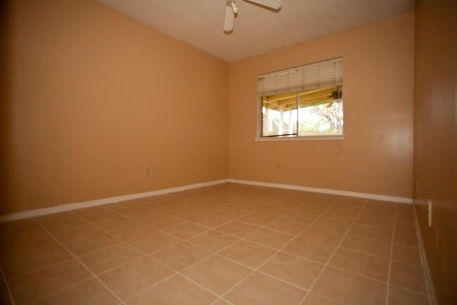 Building Photo - 6318 Crakston St