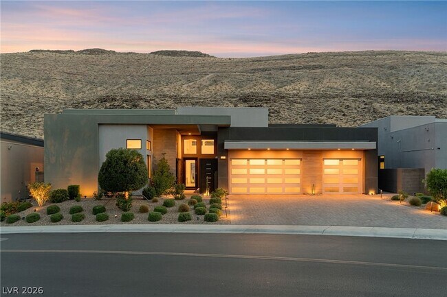 Building Photo - 5201 Peak Climb Dr