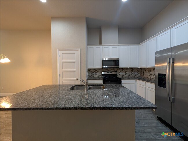 Building Photo - 1209 FM306