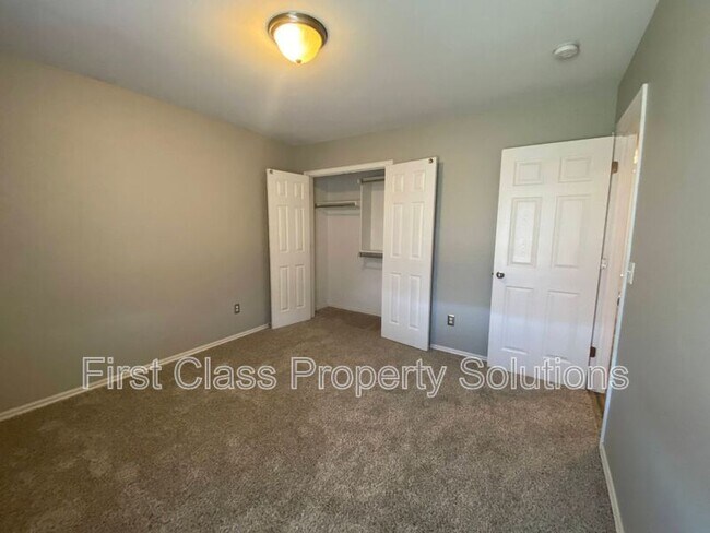 Building Photo - 2101 NW 199th St
