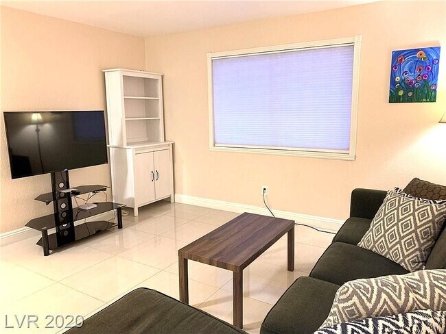 Building Photo - 6750 Del Rey Ave
