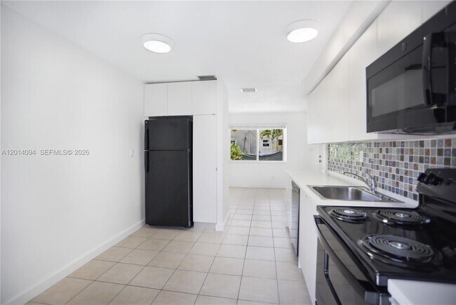 Building Photo - 1522 SW 30th St