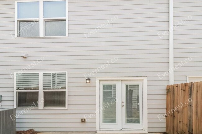 Building Photo - 3133 Journal Ct