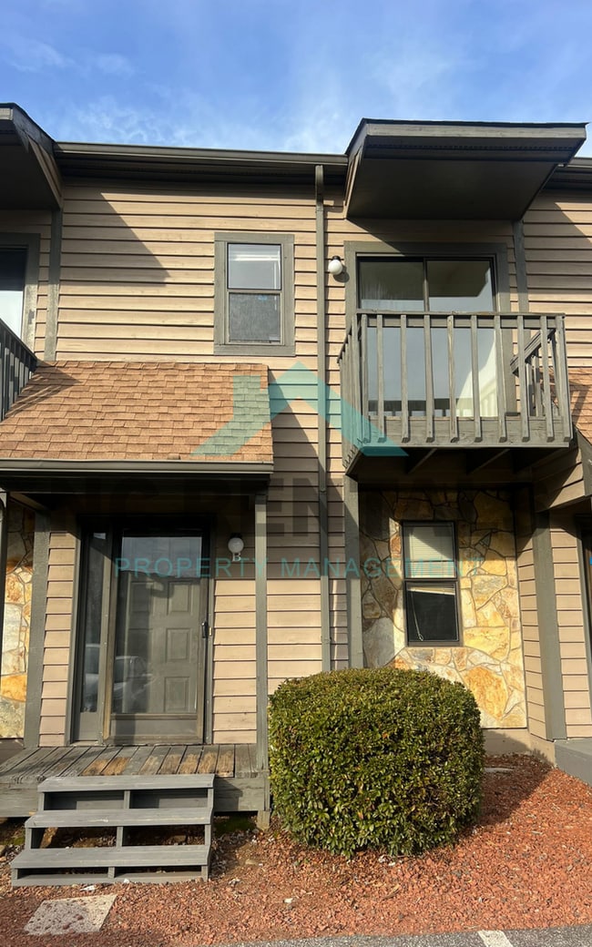 Building Photo - 340 Vista Cir