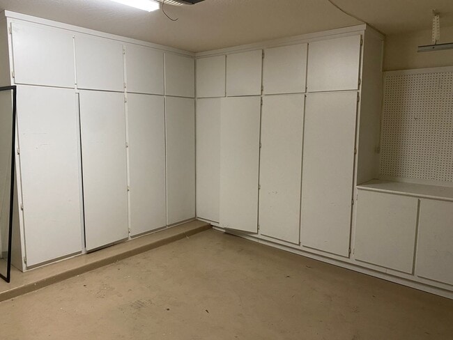 Building Photo - Charming 3 Bed w/Den in Northwest Peoria