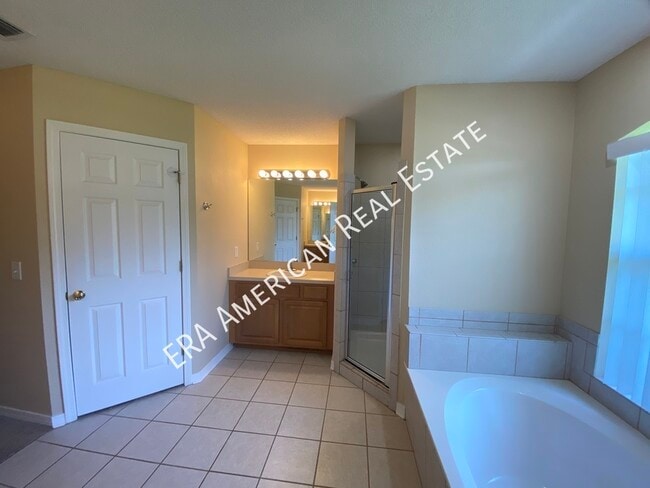 Building Photo - 6846 Fernandina Rd