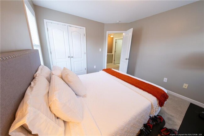 Building Photo - 622 Omaha Dr