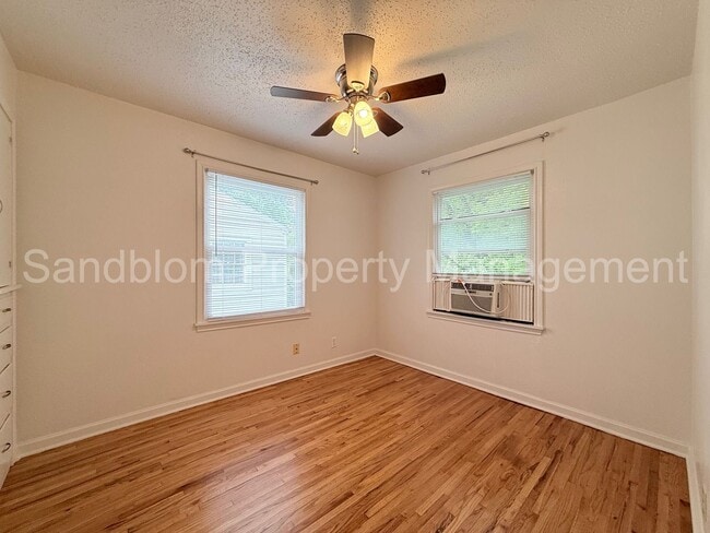 Building Photo - For Lease | Brookside | Available Now!