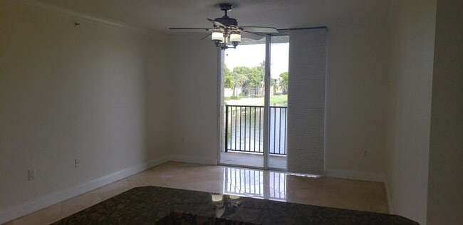 Building Photo - 15135 Michelangelo Blvd