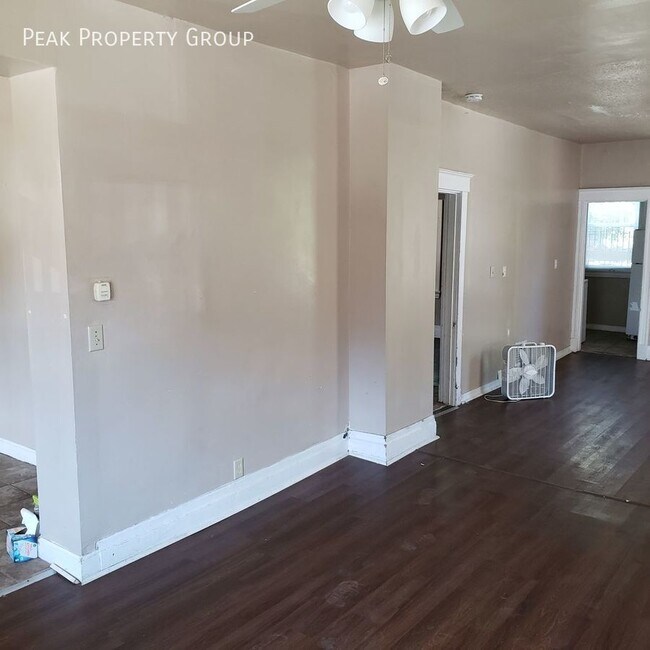 Building Photo - 2316 Rohs St