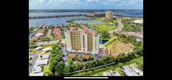 Building Photo - 501 Haben Blvd
