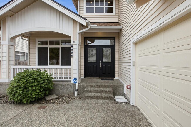 Building Photo - 6426 62nd St Ct W