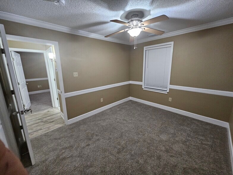 Building Photo - 204 Brandywine Rd