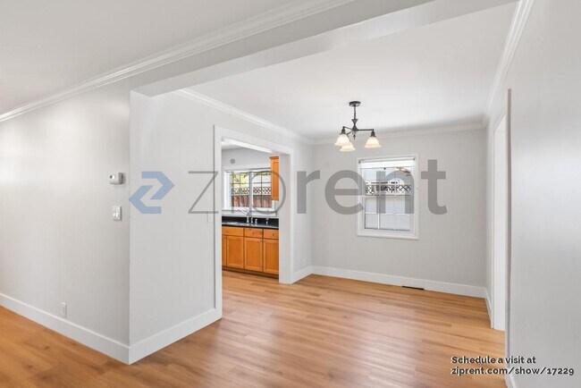 Building Photo - 96 Loyola Ave