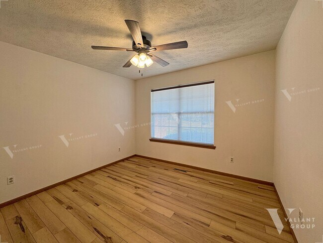 Building Photo - Spacious 3-Bedroom, 2-Bath in Sequiota Nei...