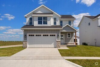 Building Photo - Beautiful 4 Bed Home For Rent! Amazing Loc...