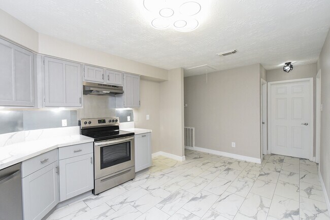 Building Photo - 8307 Stagewood Dr