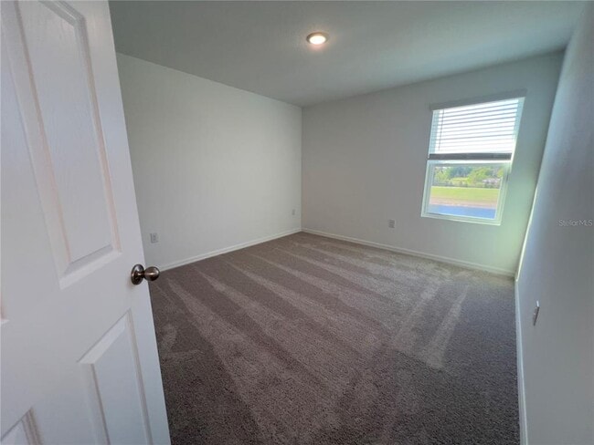 Building Photo - 490 Thompson Vlg Ave