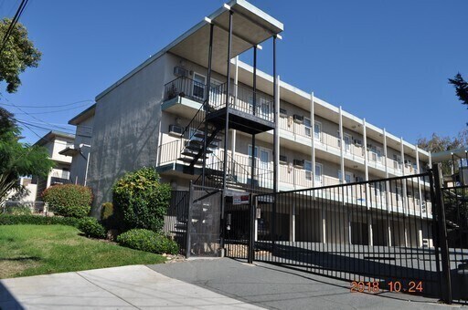 Building Photo - 2140 California St