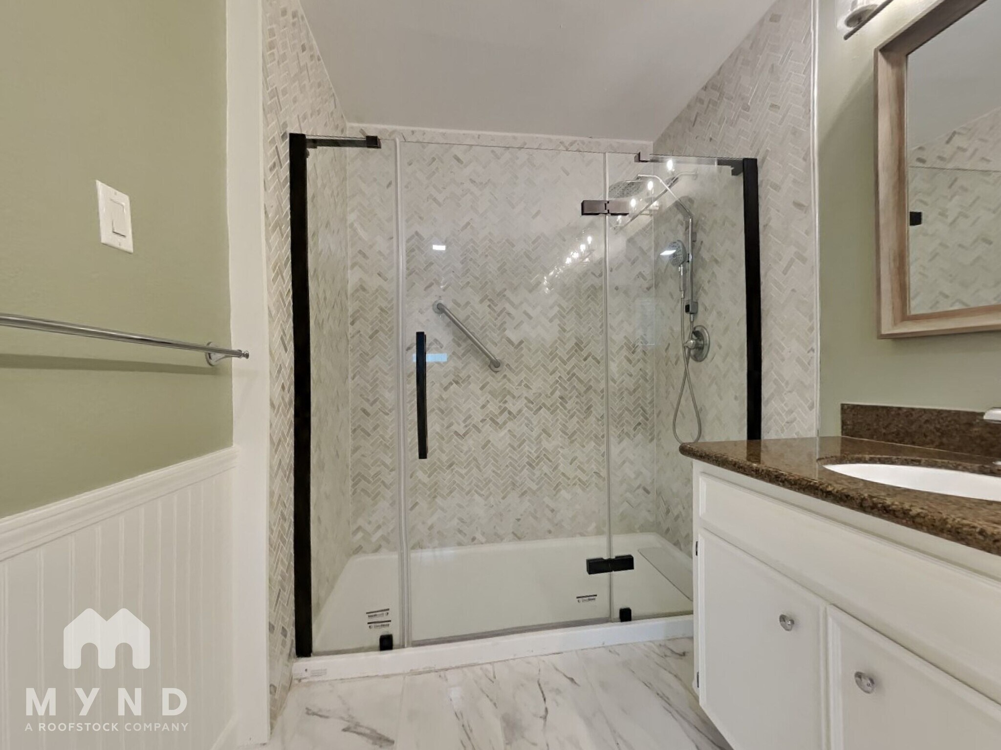 Building Photo - 4003 Highknoll Ln