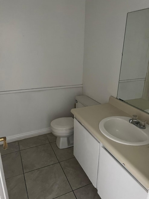 Building Photo - 5260 Carriellen Ln
