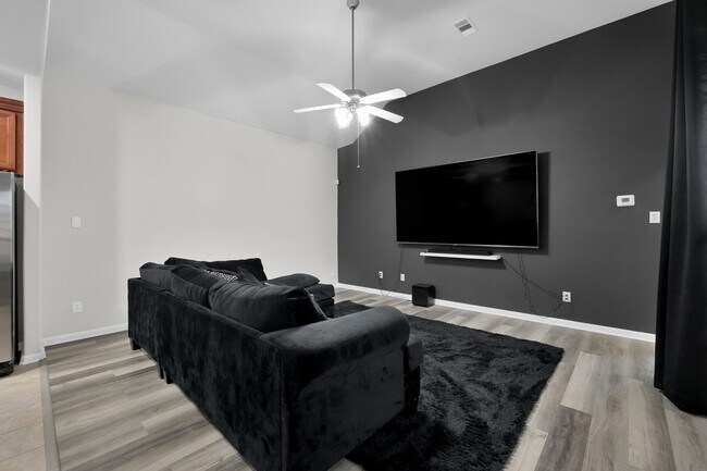 Building Photo - 3607 Cedar Flats Ln