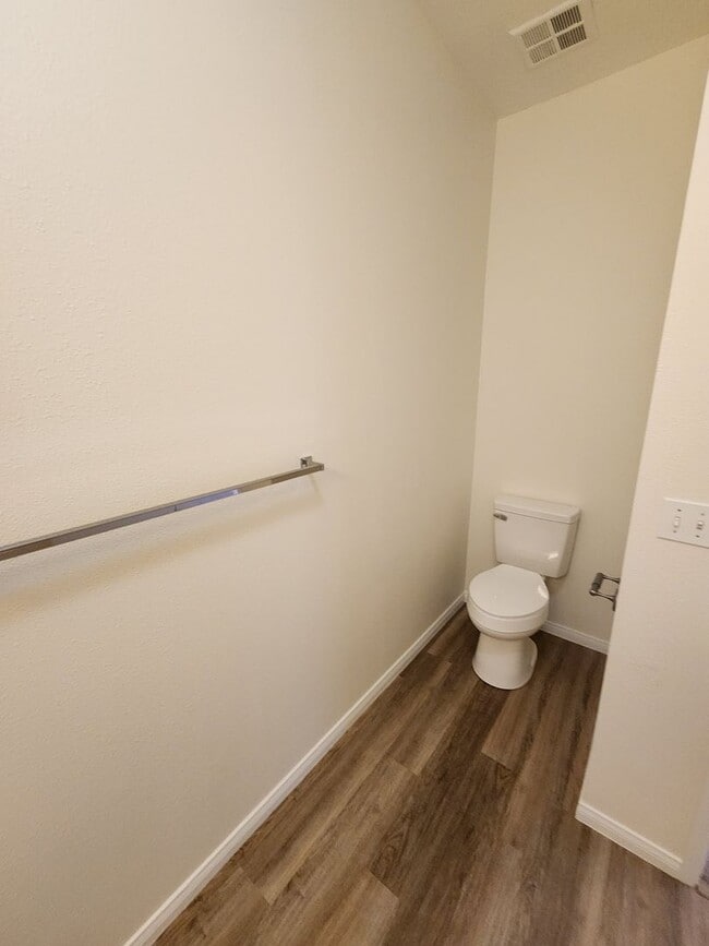 Building Photo - Ocean View Corner Apartment with Private Deck