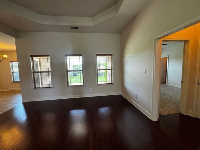 Building Photo - Available now in amazing location