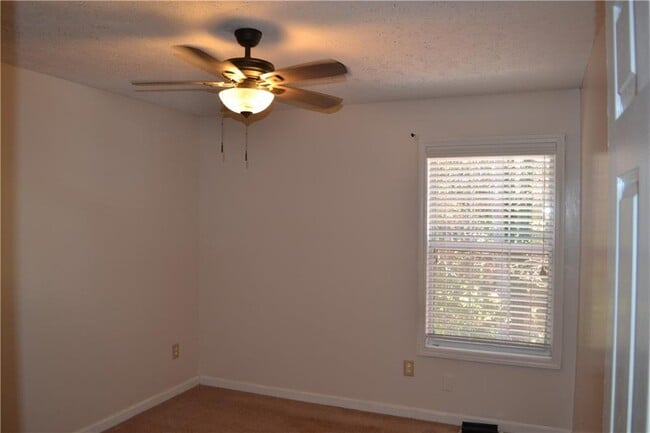 Building Photo - 2849 Arendel Dr