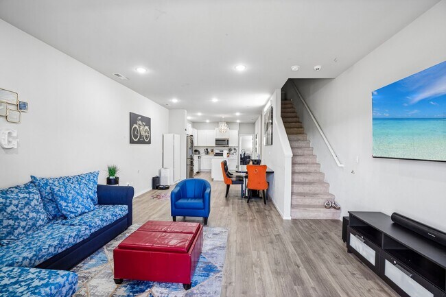 Building Photo - 15708 NW Blueblossom St