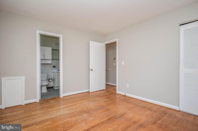 Building Photo - 3814 Archer Pl
