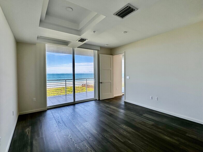 Building Photo - 4810 N Highway A1A