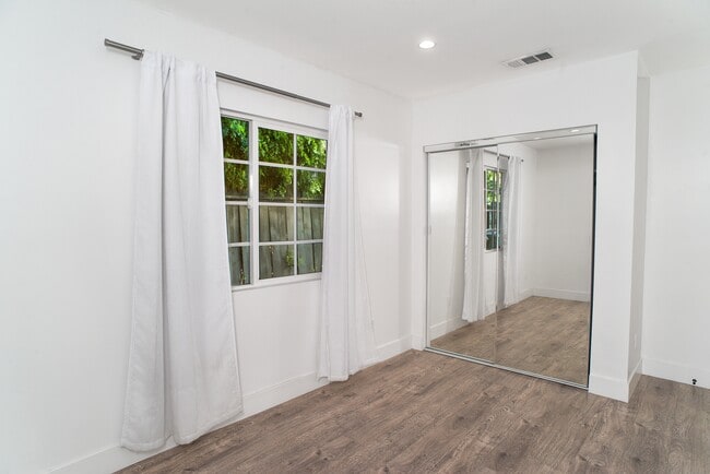 Building Photo - 5904 Tobias Ave