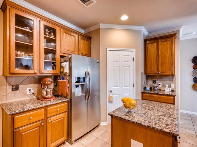 Building Photo - 10217 Medinah Greens Dr