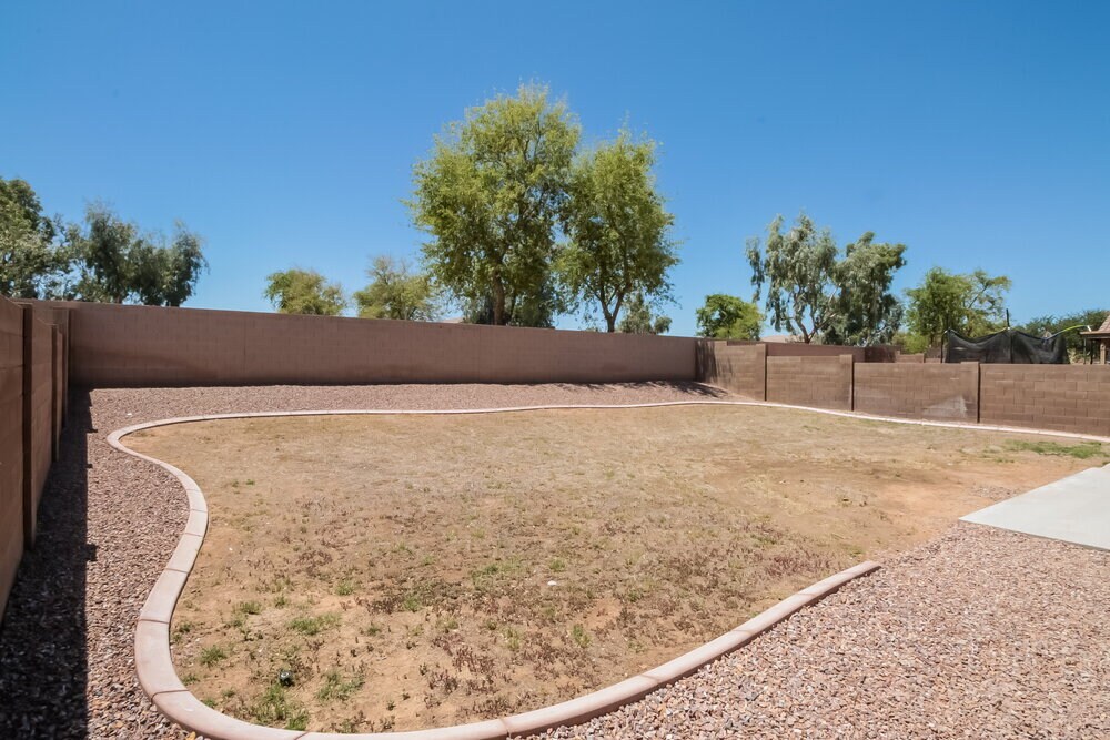 Building Photo - 2415 W Wrangler Way