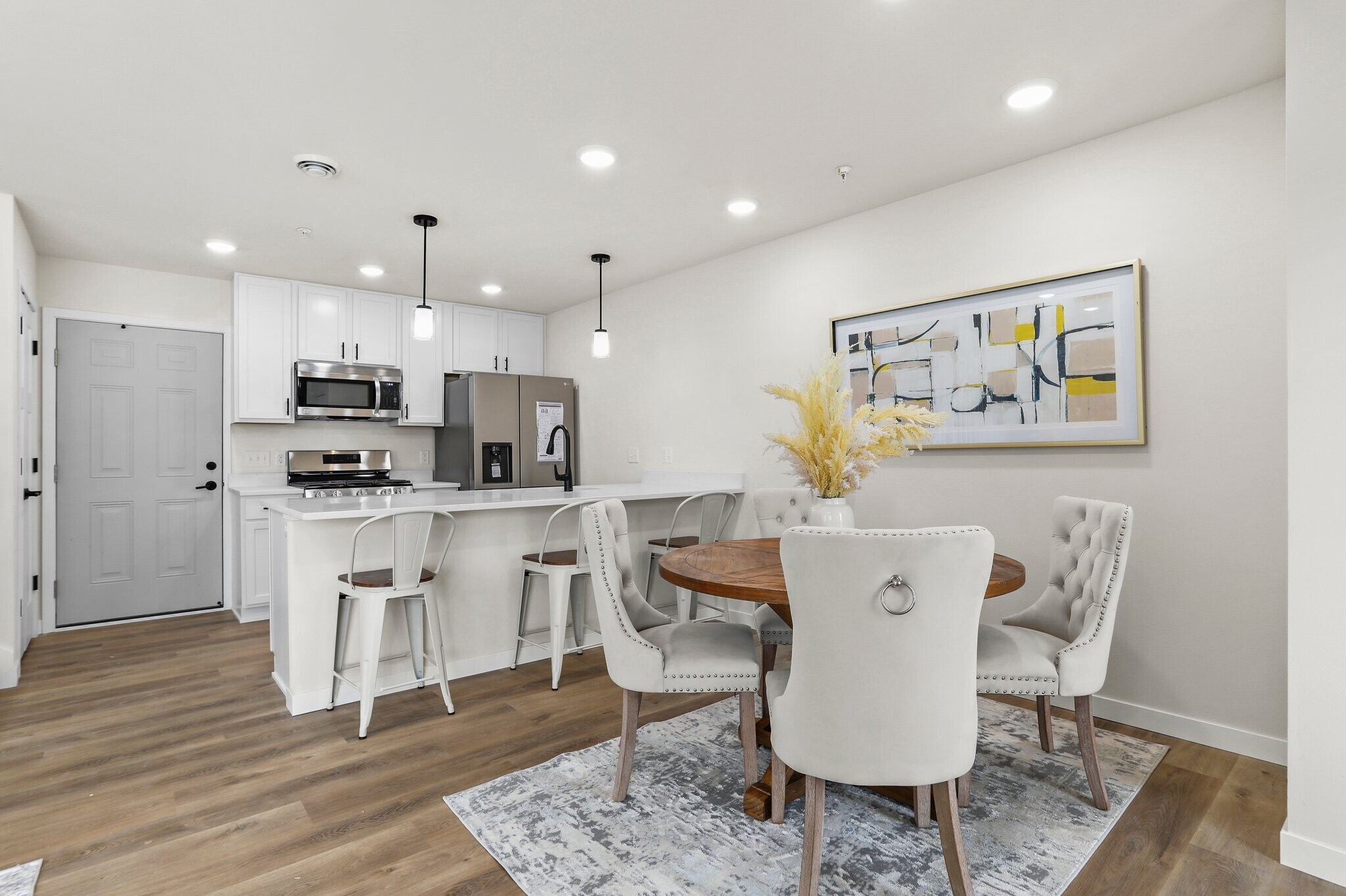 Building Photo - 940 Canter Dr