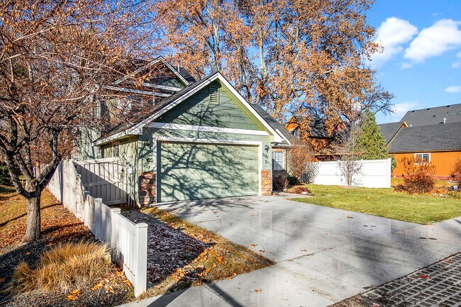 Building Photo - 3187 S Signorello Ln