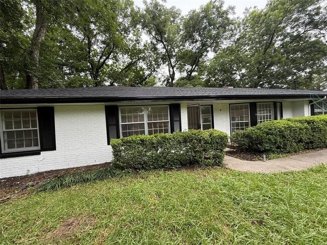 Primary Photo - 1406 Beaumont Dr